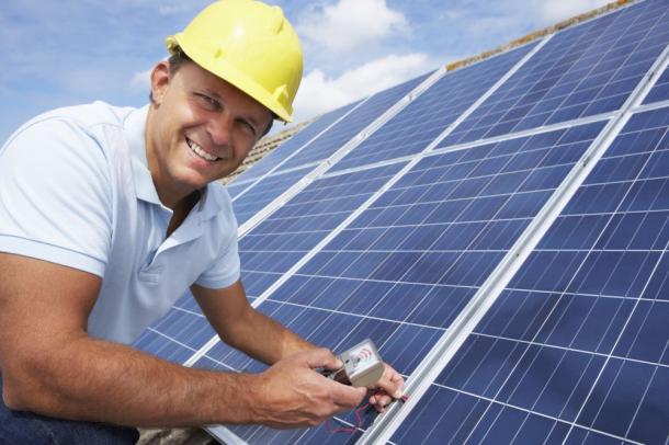Technicien Reparaciones Fotovoltaicas